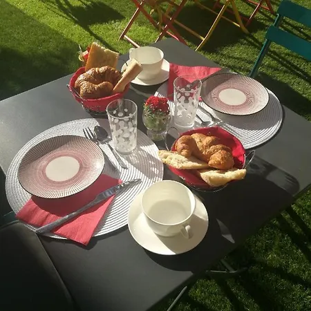 Casa Peppina - Chez Tonio Et Sylvie Pensionat Sari-Solenzara